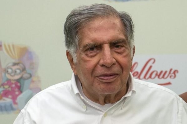 In a Statement on The News of His Hospitalization,Ratan Tata Explained His Health