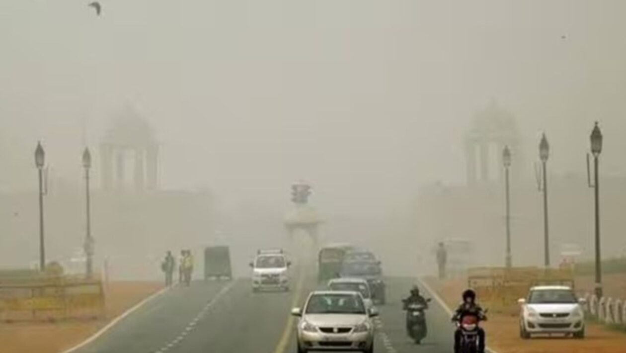 Delhi ncr is covered in smog and thick fog, and gurugram vision drops to less than 100 meters