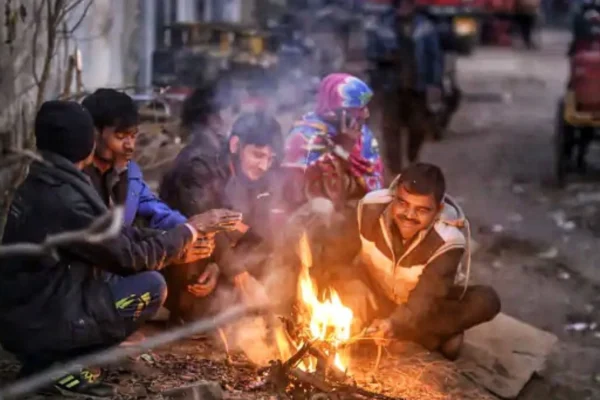 Delhi-ncr is devastated by bitter cold, with temperatures dropping to 3. 2 degrees