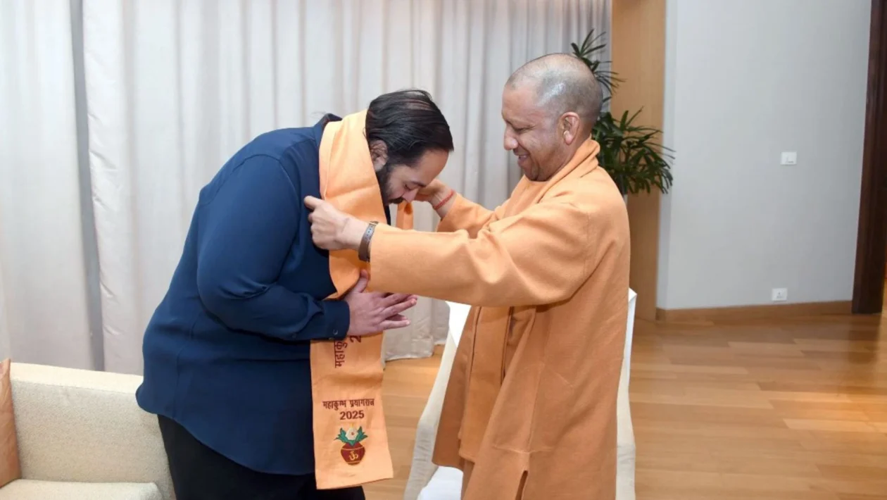 Anant Ambani First Saw Yogi Adityanath in Mumbai, Chief Minister Invited Him to The Maha Kumbh