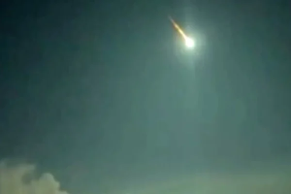 A Dangerous meteorite Struck Earth, and Catastrophic Explosion Took Place in Russian Sky