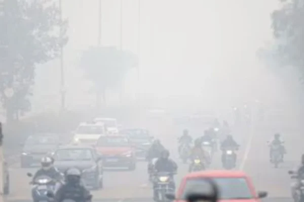 Delhi ncr schools closed:in delhi ncr, school hours have been changed because of the cold and pollution